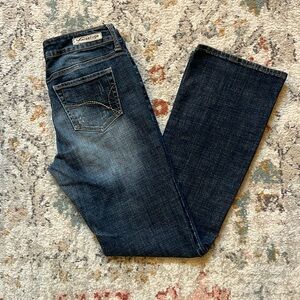 RUNWAY Refuge Everday Bootcut Lowrise Jeans. Size 8R